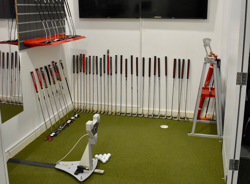 sam-putting-lab